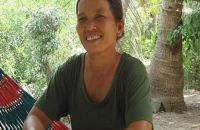 "Nữ quái" 30 năm trèo dừa mưu sinh ngay cả lúc bụng mang dạ chửa